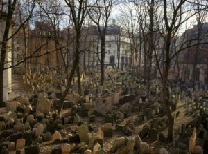 Los 5 cementerios más embrujados del mundo