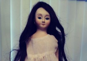 6 muñecas poseídas que puedes comprar por eBay